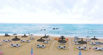 Sea View Penthouse with Rooftop Lounge