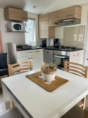 Photo non classée, 3 sur 12, bouton