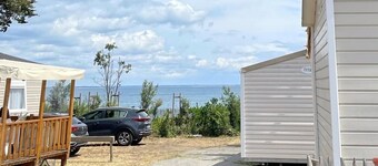 Sea view, Mobile home rental, 3 bedrooms, terrace.