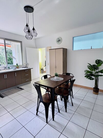 Nouméa • 1-bedroom garden & A/C, near beaches