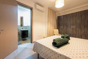2 Schlafzimmer, Bügeleisen/Bügelbrett, WLAN, Bettwäsche