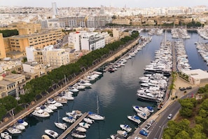 Marina/club náutico