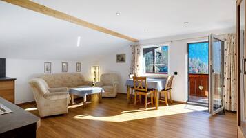 Fernseher, Stereoanlage