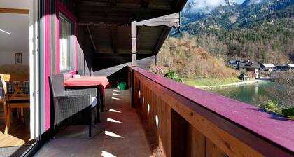 Apartment 'Haus Am See - Jenner' mit Seeblick, privater Terrasse und WLAN