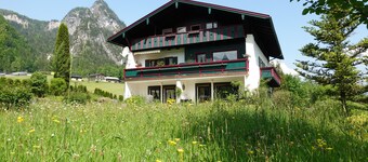 Apartment 'Haus Am See - Königssee' with Lake View, Private Terrace and Wi-Fi
