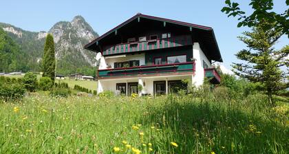 Apartment 'Haus Am See - Königssee' mit Seeblick, privater Terrasse und WLAN