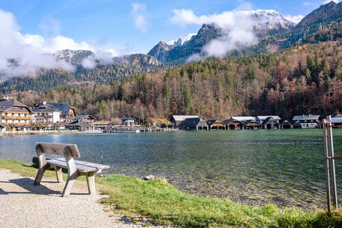 Apartment 'Haus Am See - Königssee' mit Seeblick, privater Terrasse und WLAN