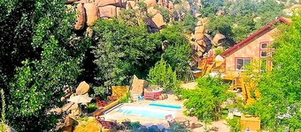 Rejuvenating Tree House Getaway with Pool Access in Prescott, Arizona