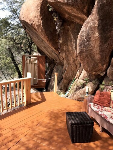 Rejuvenating Tree House Getaway with Pool Access in Prescott, Arizona