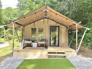 Exterior - Firefly Season - Glamping with Lake Access Sevierville, TN (Sevierville)
