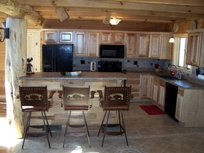 Fridge, microwave, stovetop, dishwasher - Luxury Vacation Rental with a Hot Tub for Rent in Clyde, North Carolina (Clyde)