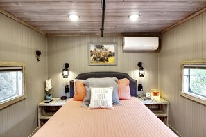1 chambre, bureau, fer et planche à repasser, Wi-Fi