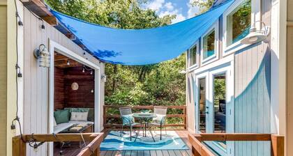 The Casa Estiva- A Restful Getaway in the Forest in Weatherford, TX