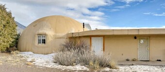 Spacious Picturesque Dome with Lofted Interior and Patio in Colorado