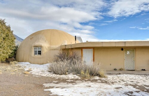 Spacious Picturesque Dome with Lofted Interior and Patio in Colorado