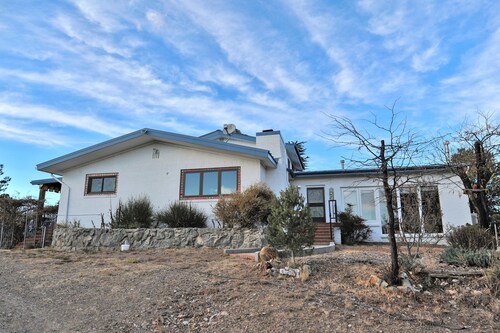 Spacious Cabin Rental with Beautiful Mountain Views near Pinos Altos, New Mexico