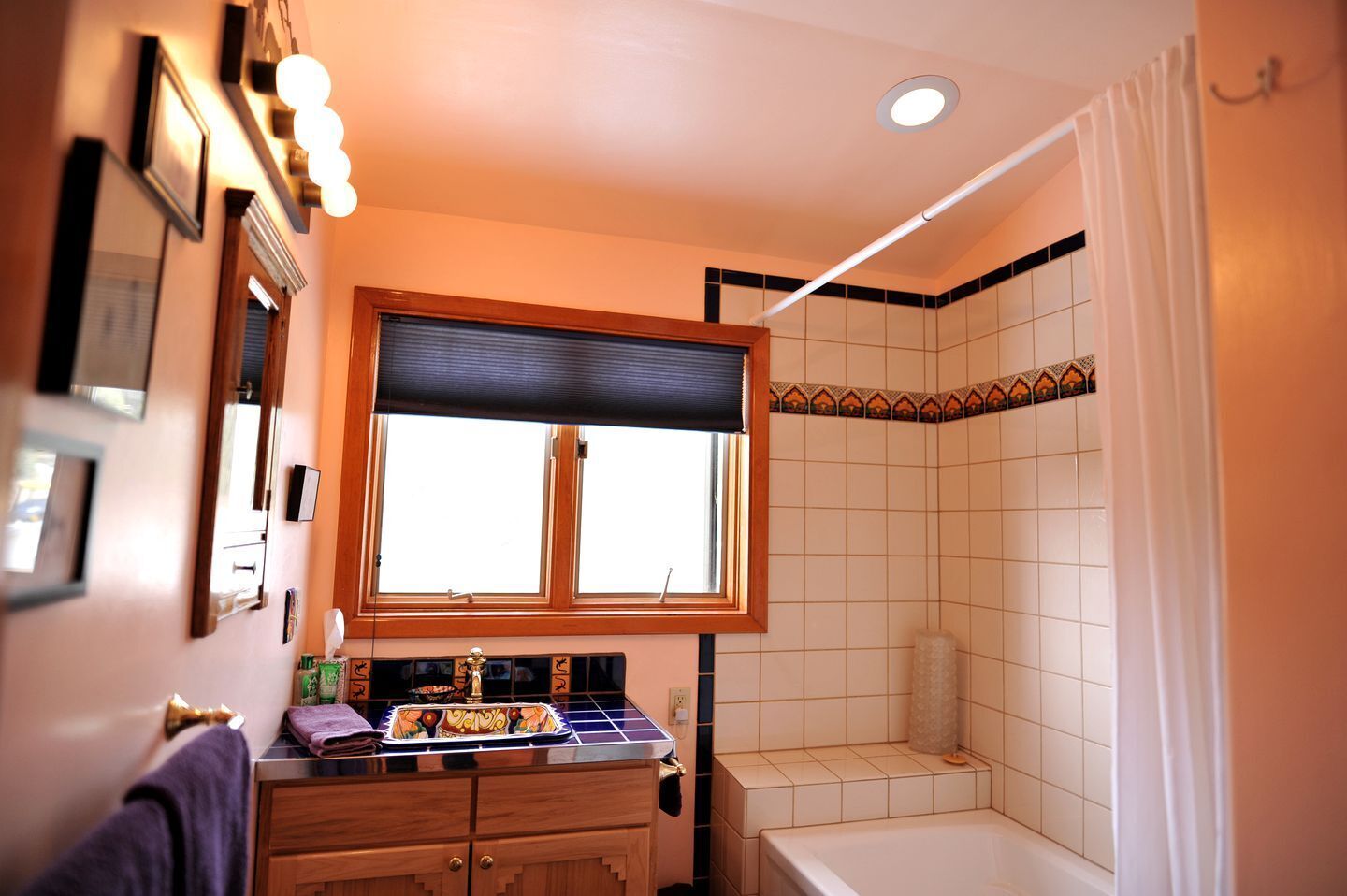 Whirlpool, Haartrockner, Handtücher, Seife