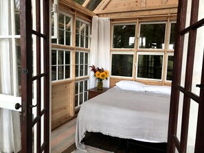 1 室のベッドルーム、ベッドシーツ