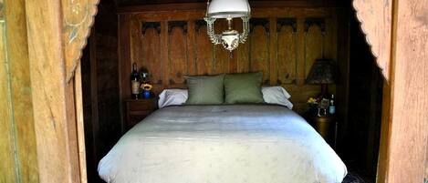 1 slaapkamer, een bureau, wifi, beddengoed