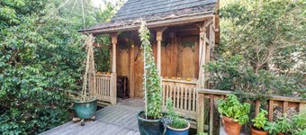 Antique Indonesian Teakwood Cottage for a Romantic Getaway in Petaluma, California