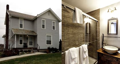 Charming Weekend Getaway Located on a Vineyard near Cleveland, Ohio