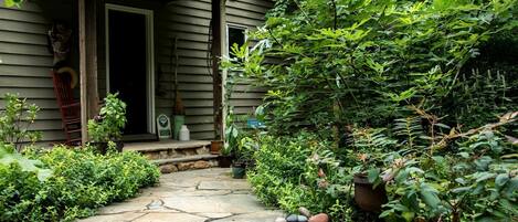 تفاصيل الفندق من الخارج