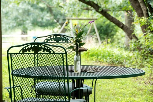 Cozy Ground Floor Suite in a Beautiful Farmhouse for a Unique Getaway in Afton, Virginia