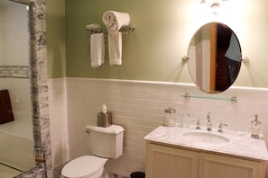 Jetted tub, hair dryer, towels, soap