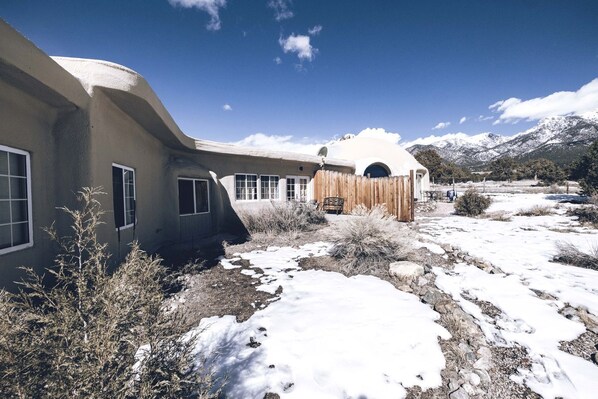 Exterior - Charming Dome Rental in Colorado for Stunning Retreats to the Mountains (Crestone)