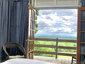 Property grounds - Runamuk Farm Camp Tiny House near Cambridge, New York (Cambridge)