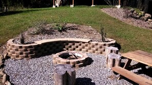 Property grounds - Charming Cabin Rental with a Hot Tub and Fireplace in the Smoky Mountains (Clyde)