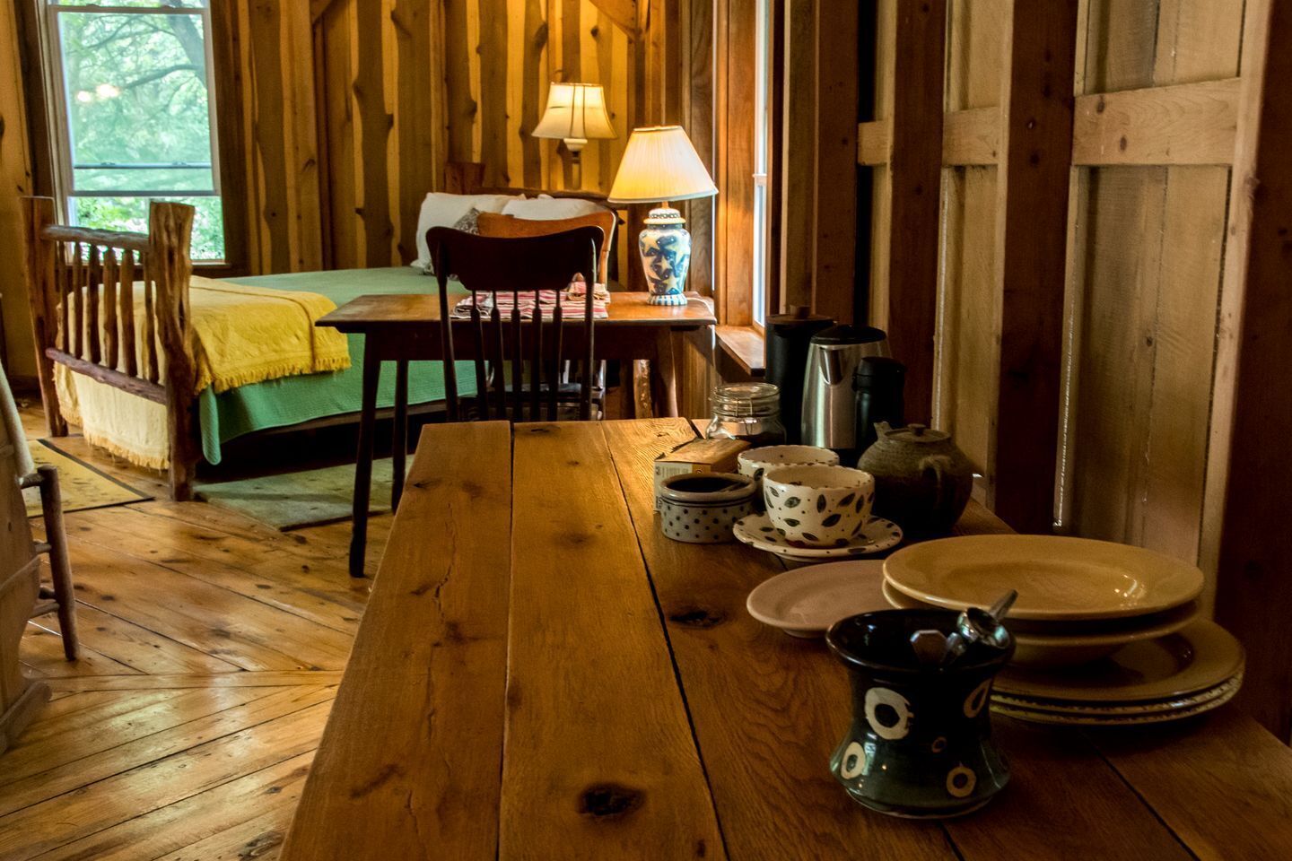 1 chambre, fer et planche à repasser, draps fournis