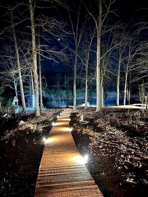 Property grounds - Unique Romantic Getaway near Atlanta, Georgia (Villa Rica)