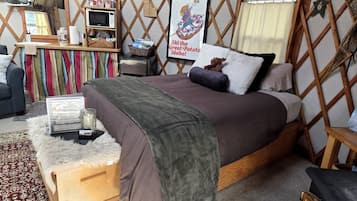 1 chambre, lit parapluie, draps fournis