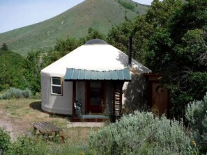 Exterior - Secluded Cozy Yurt for Luxury Camping near Pocatello, Idaho (Pocatello)