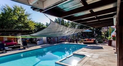 Lovely Glamping Tent for Three with a Shared Pool near Lakeside, California