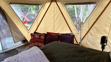 1 habitación, wifi y ropa de cama