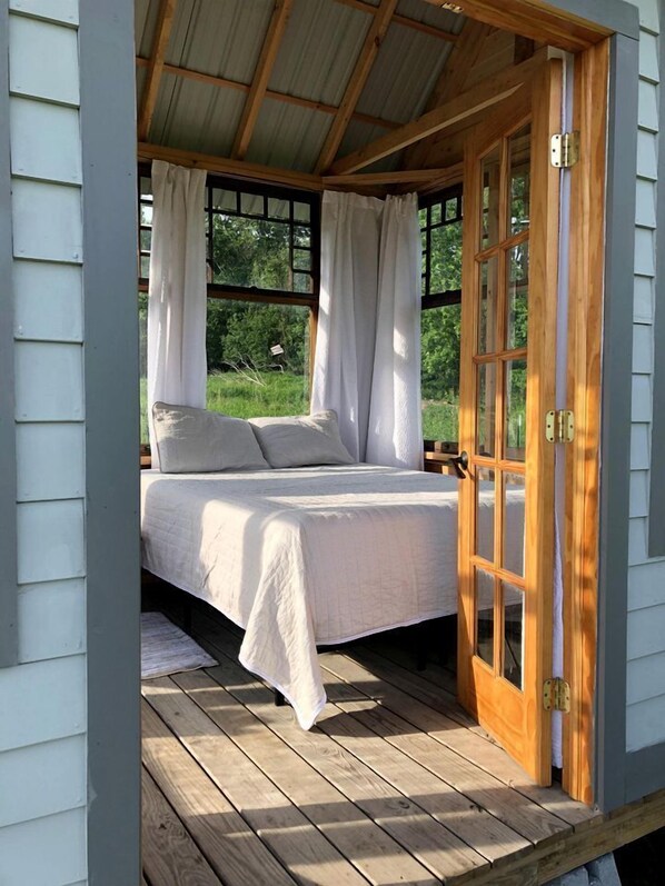 1 chambre, literie fournie