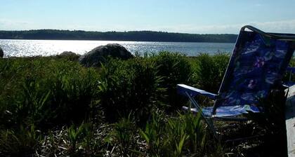 Off-The-Grid Cottage Rental with Beautiful Views on Crow Island, Maine