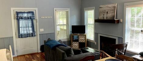 TV, fireplace, DVD player