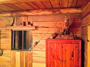 Interior - Charmingly Rustic Weekend Getaway in the Mountains near Pittsburgh, Pennsylvania (Champion)