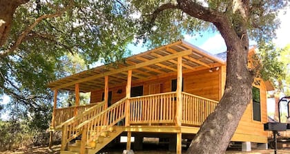 Spacious Texas Hill Country Cabin Ideal for Weekend Getaways from Austin