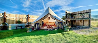 The Pink Pony Yurt, New Cuyama, CA