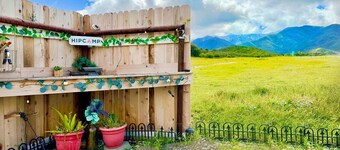 The Pink Pony Yurt, New Cuyama, CA
