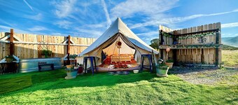 The Pink Pony Yurt, New Cuyama, CA