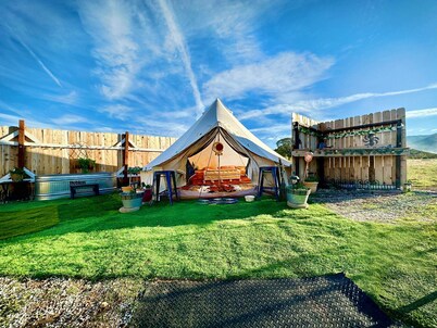 The Pink Pony Yurt, New Cuyama, CA