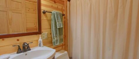 Jetted tub, towels, toilet paper
