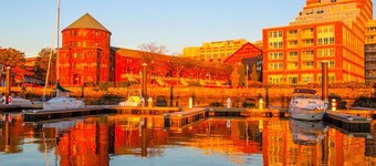 Blue Pearl Houseboat in Boston Harbor Wifi, A/C,