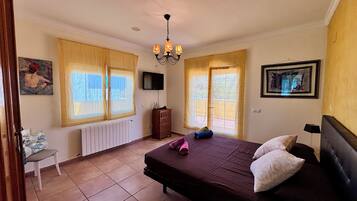 3 Schlafzimmer, kostenloses WLAN, Bettwäsche