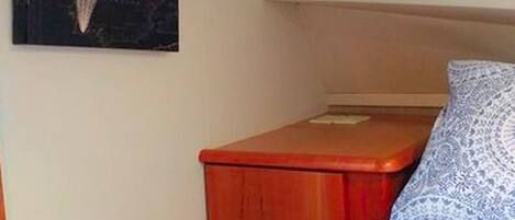 1 chambre, fer et planche Ă repasser, Wi-Fi, draps fournis